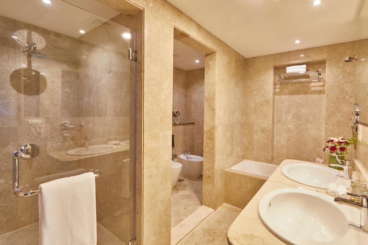 Diplomatic Suite