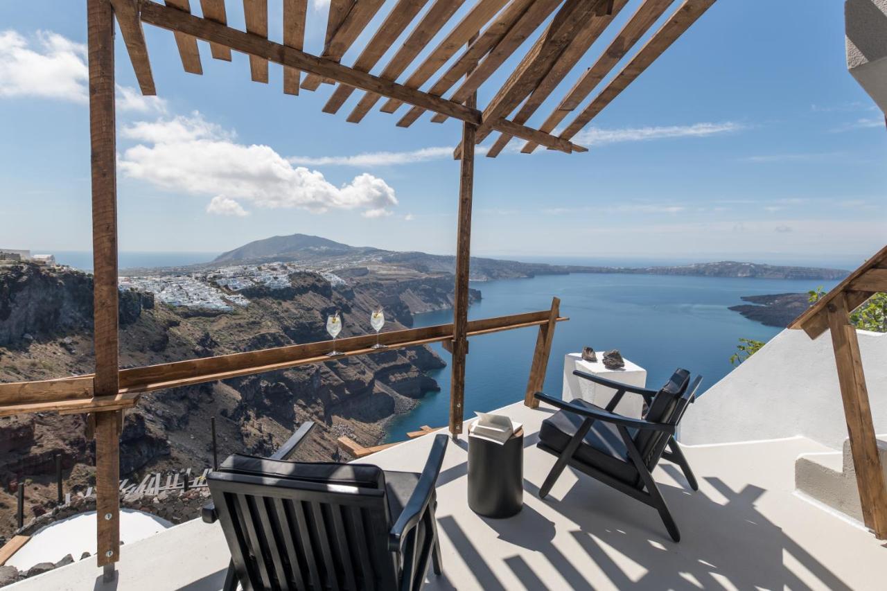 Petra Studio Caldera View