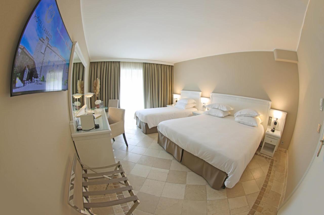 Deluxe Triple Room Sea View