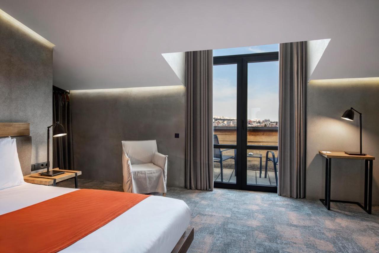 Terrace Room