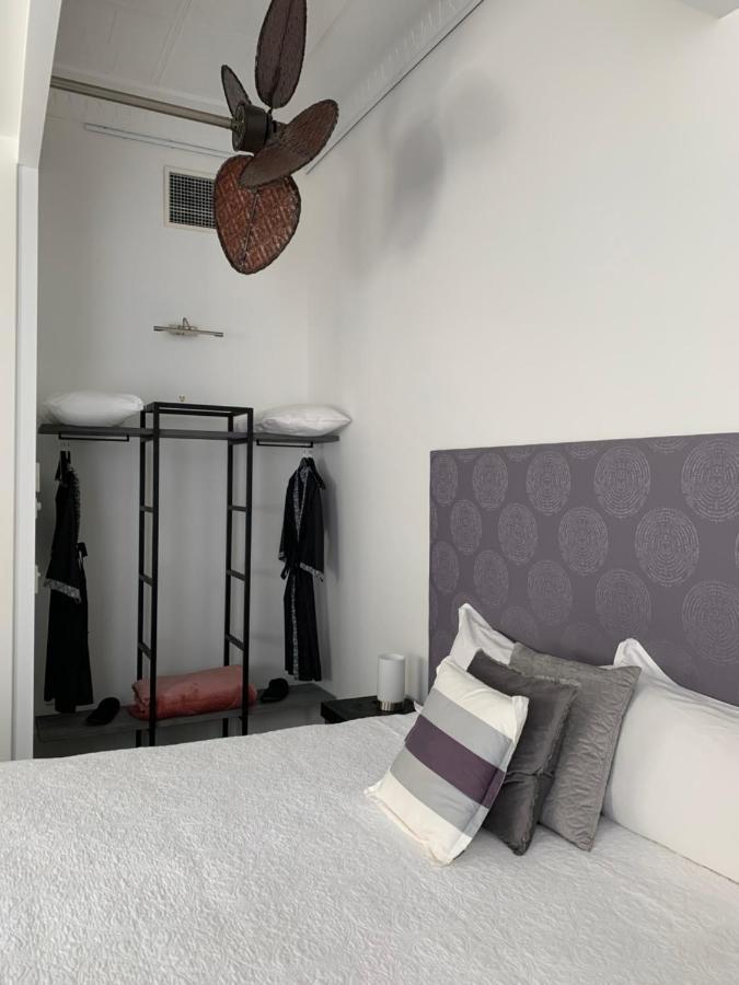 Deluxe King Suite