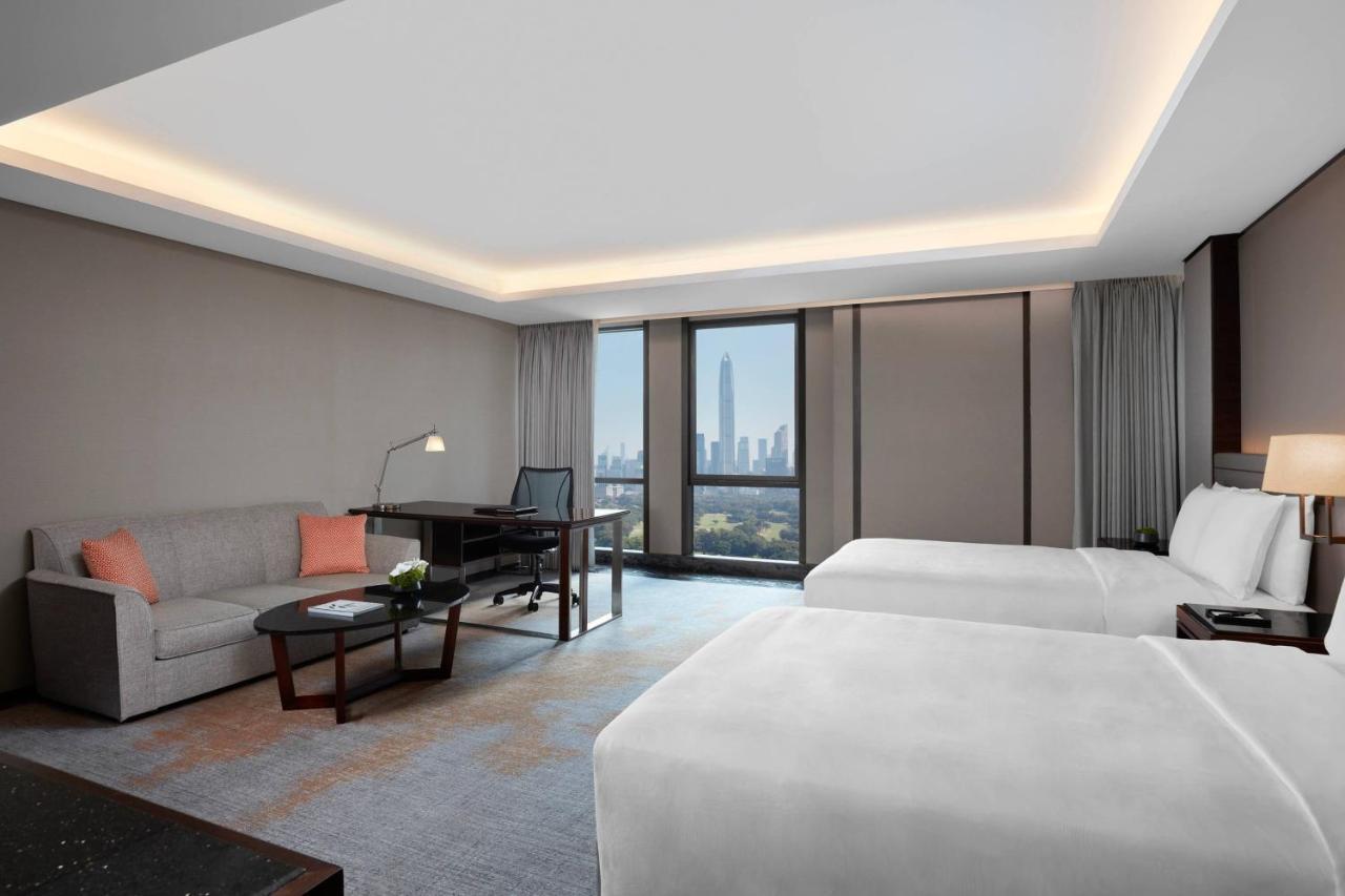 Executive Room, Executive lounge access