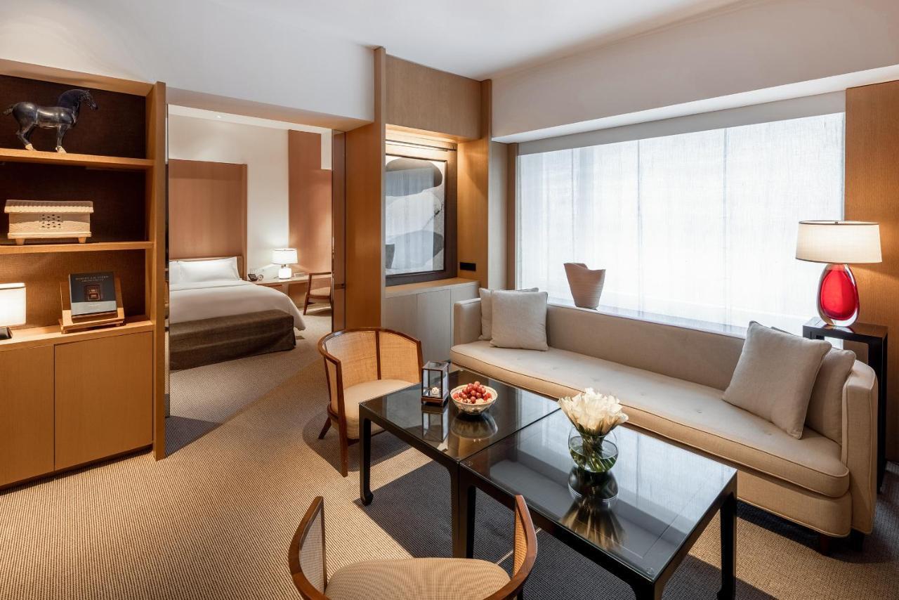 Grand King Suite