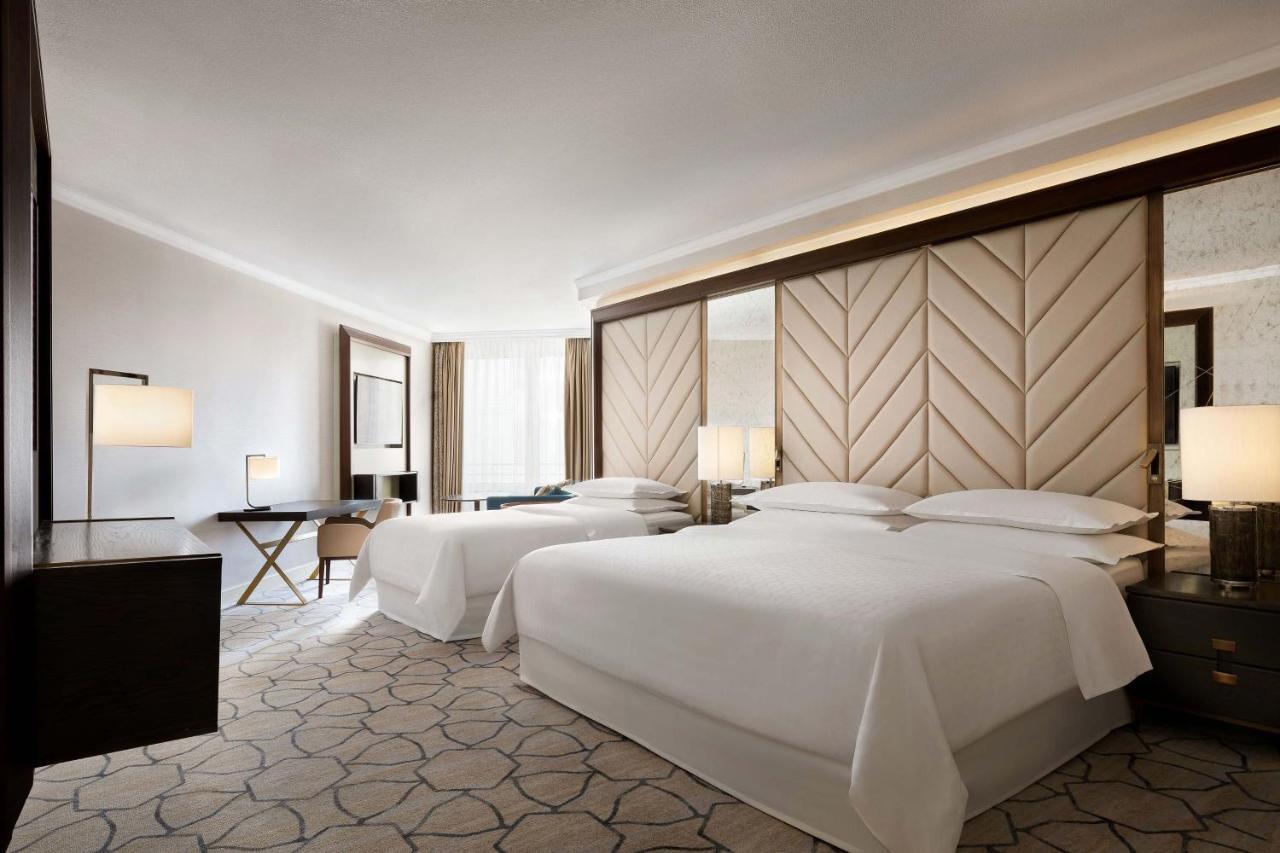 Chambre Familiale Plus Spacieuse avec Accès au Salon Club