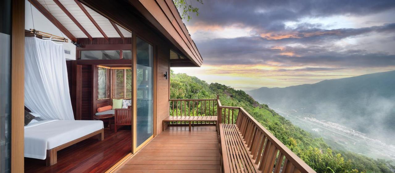 Twin Villa Hot Tub