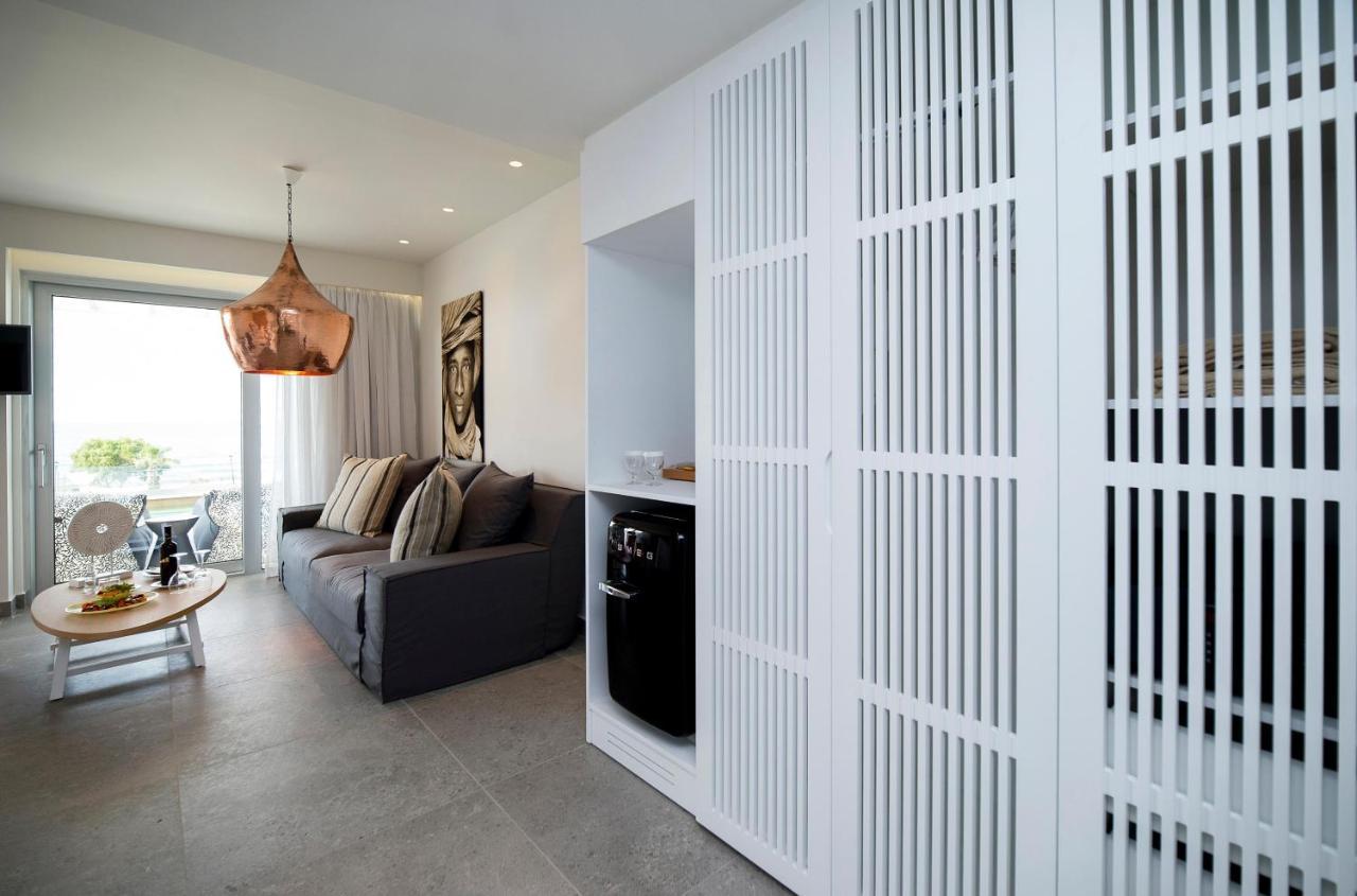 Suite Sea View Sharing Pool