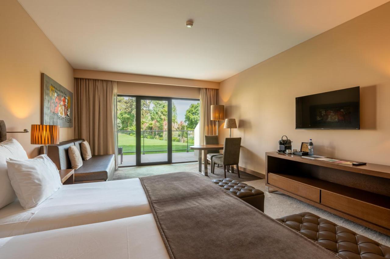 Double or Twin Room Pool View