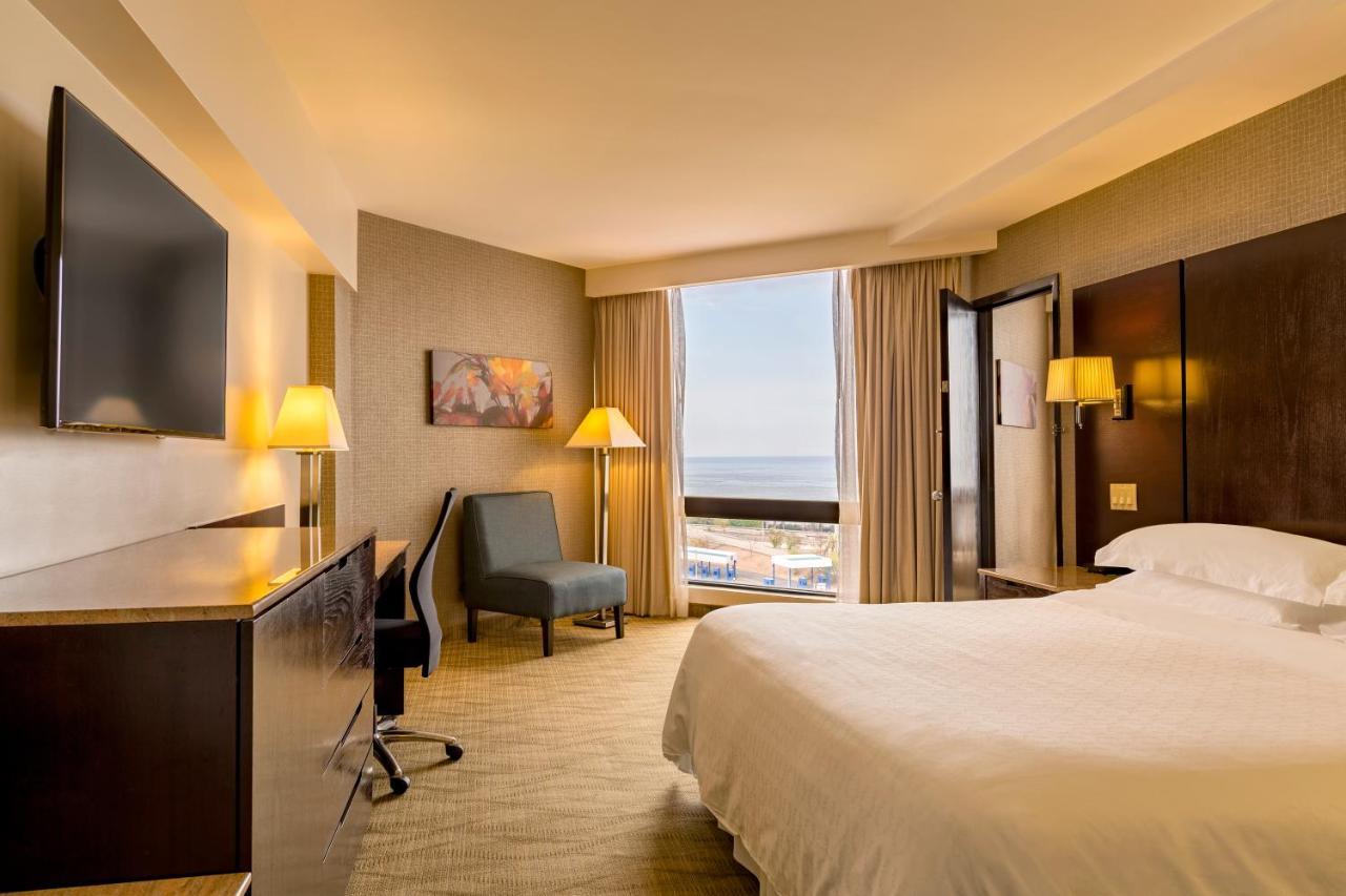 Suite Executive con acceso al club lounge y vistas a la ciudad - Cama extragrande