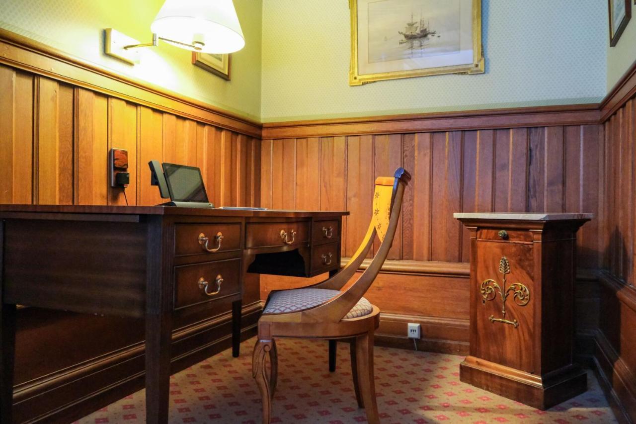Heritage room,1404650441:JPEG