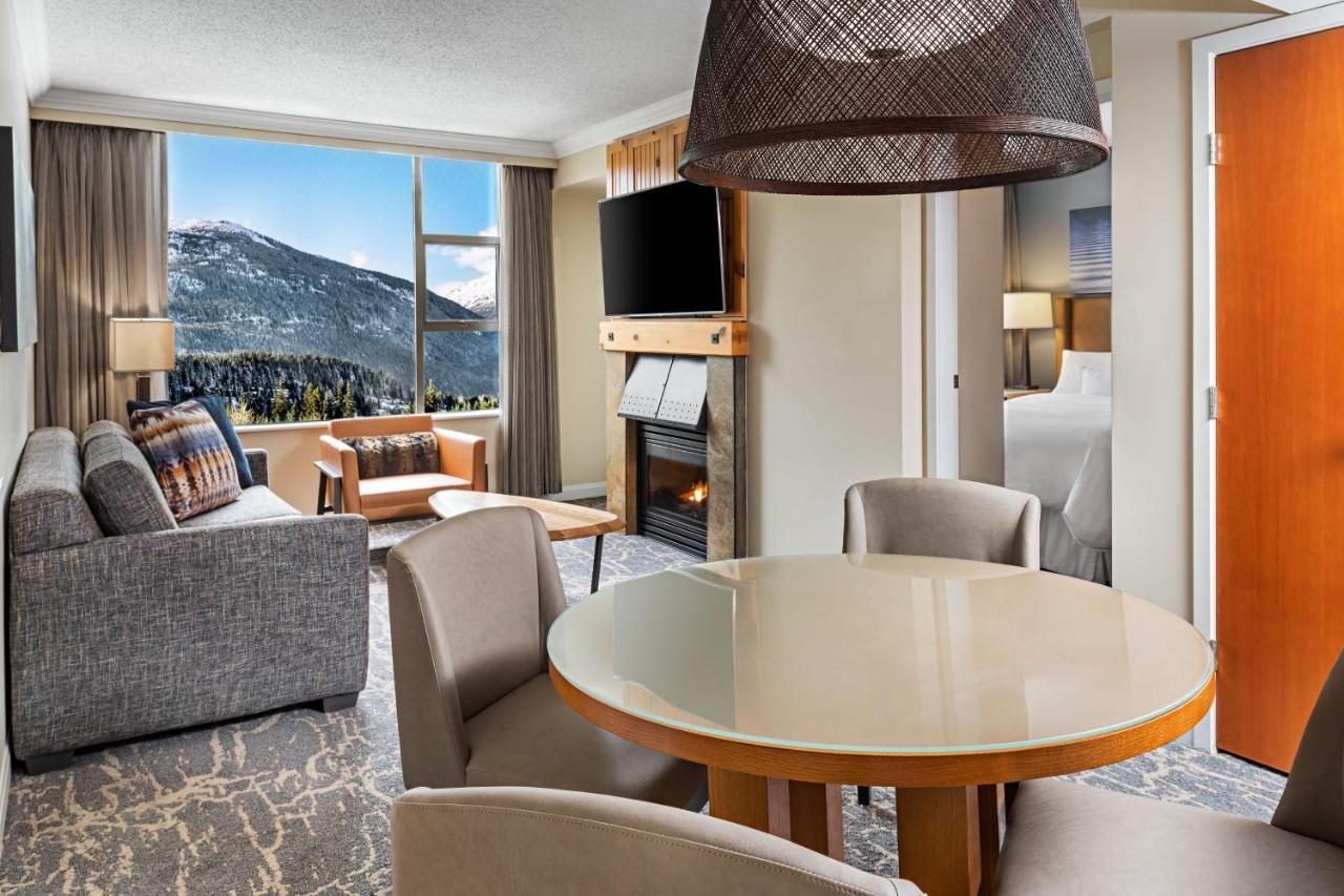 1 Bedroom Suite 1 Queen Sofa bed Fireplace