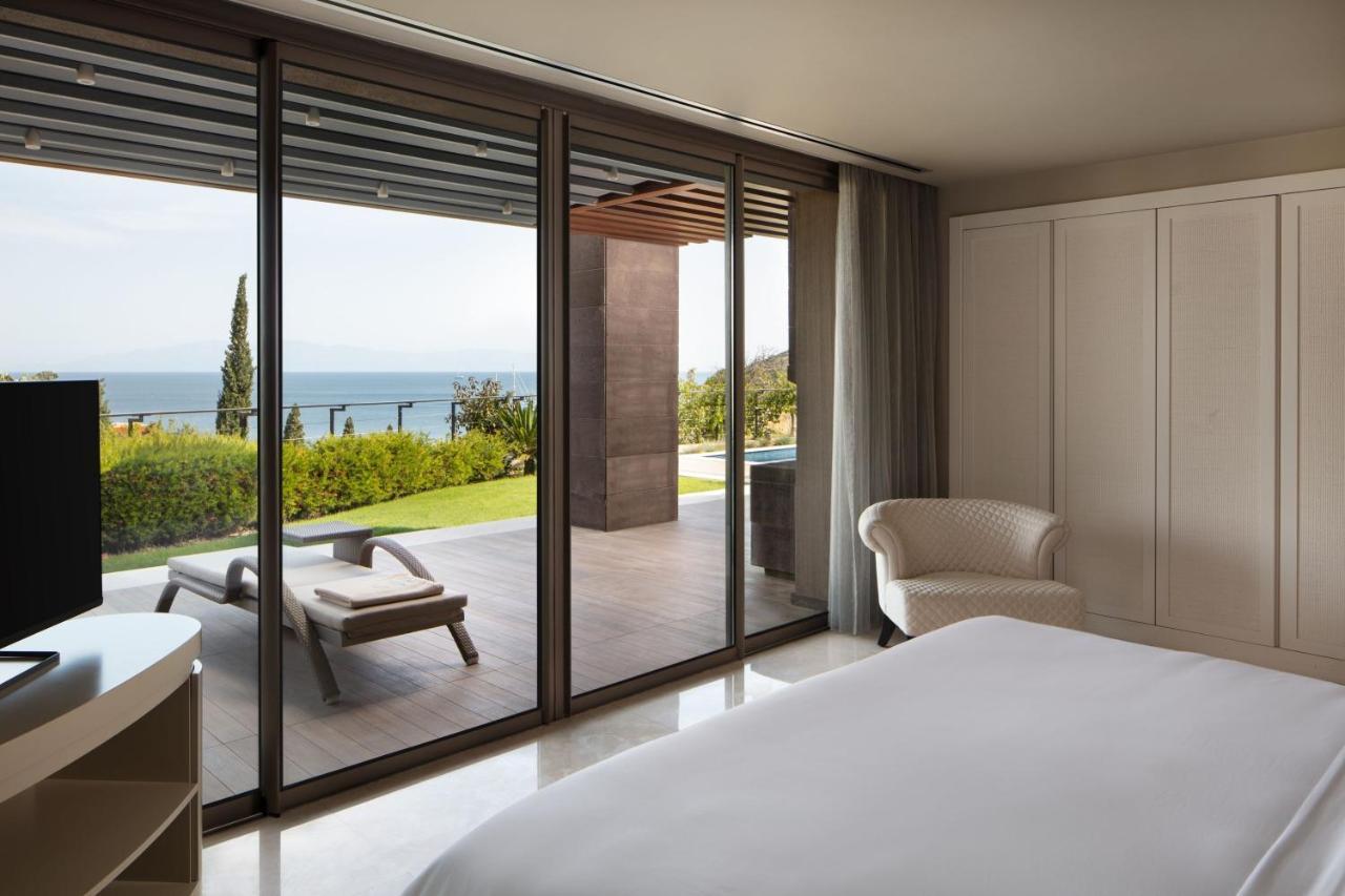 Premiere Residence met 3 Slaapkamers en Balkon - Uitzicht op Zee
