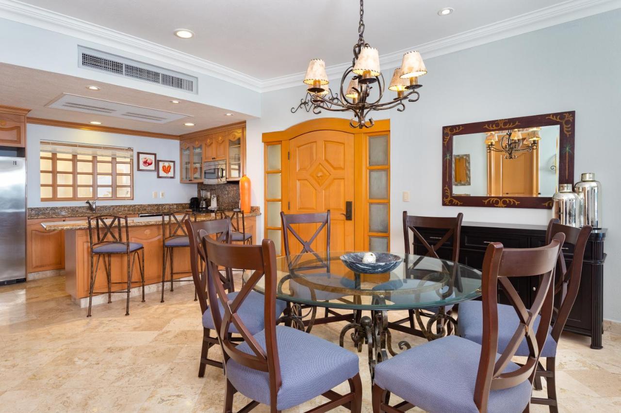 One-Bedroom Luxury Suite