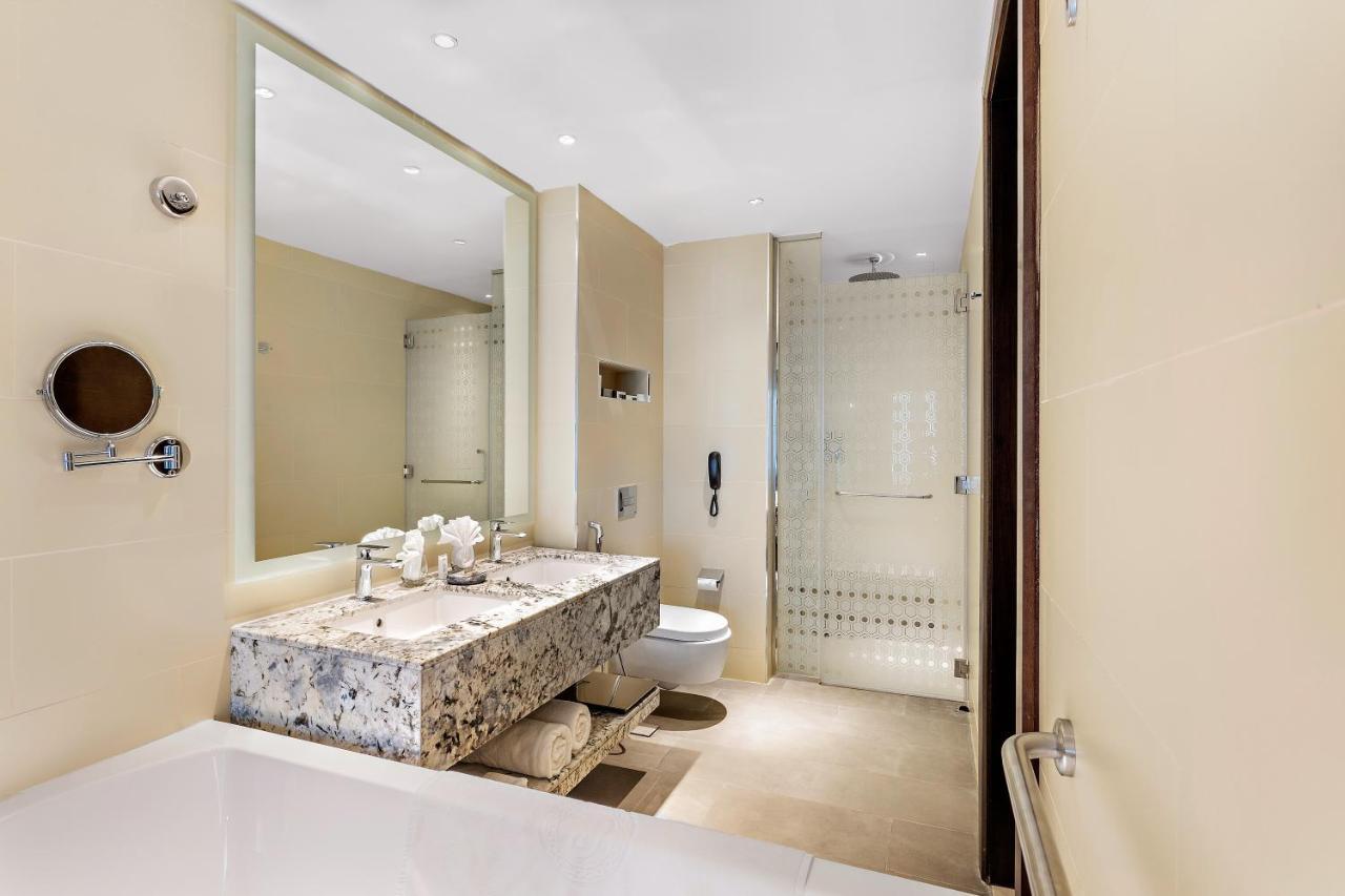 Luxury King Room
