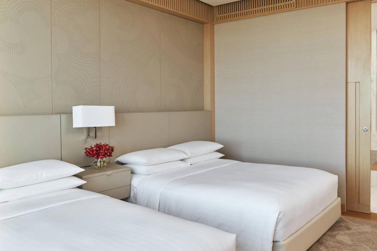 Double Room with Two Double Beds - High Floor/Executive Lounge Access