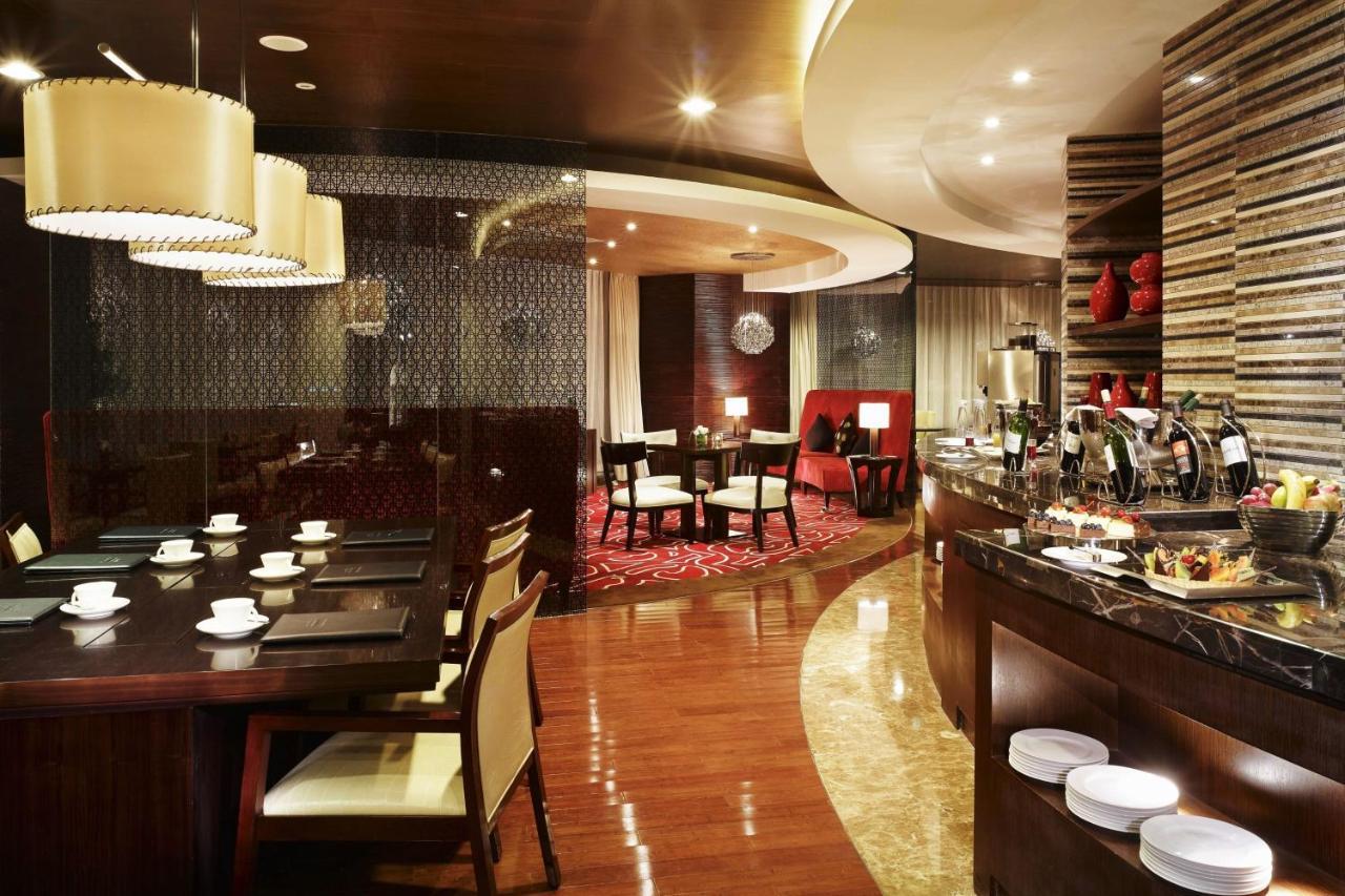 Studio Suite, Executive lounge access, Guest room, 1 King,1411123691:JPEG