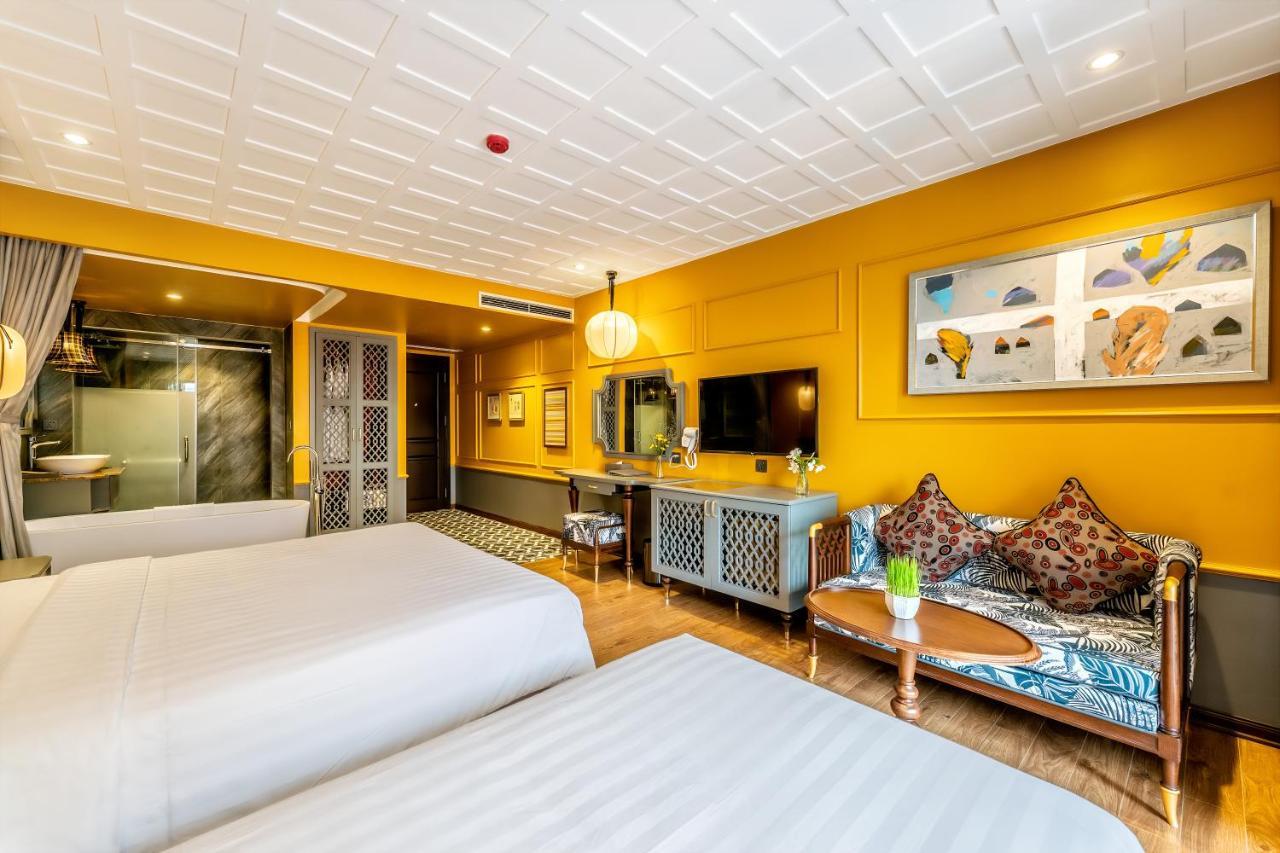Grand Deluxe Room