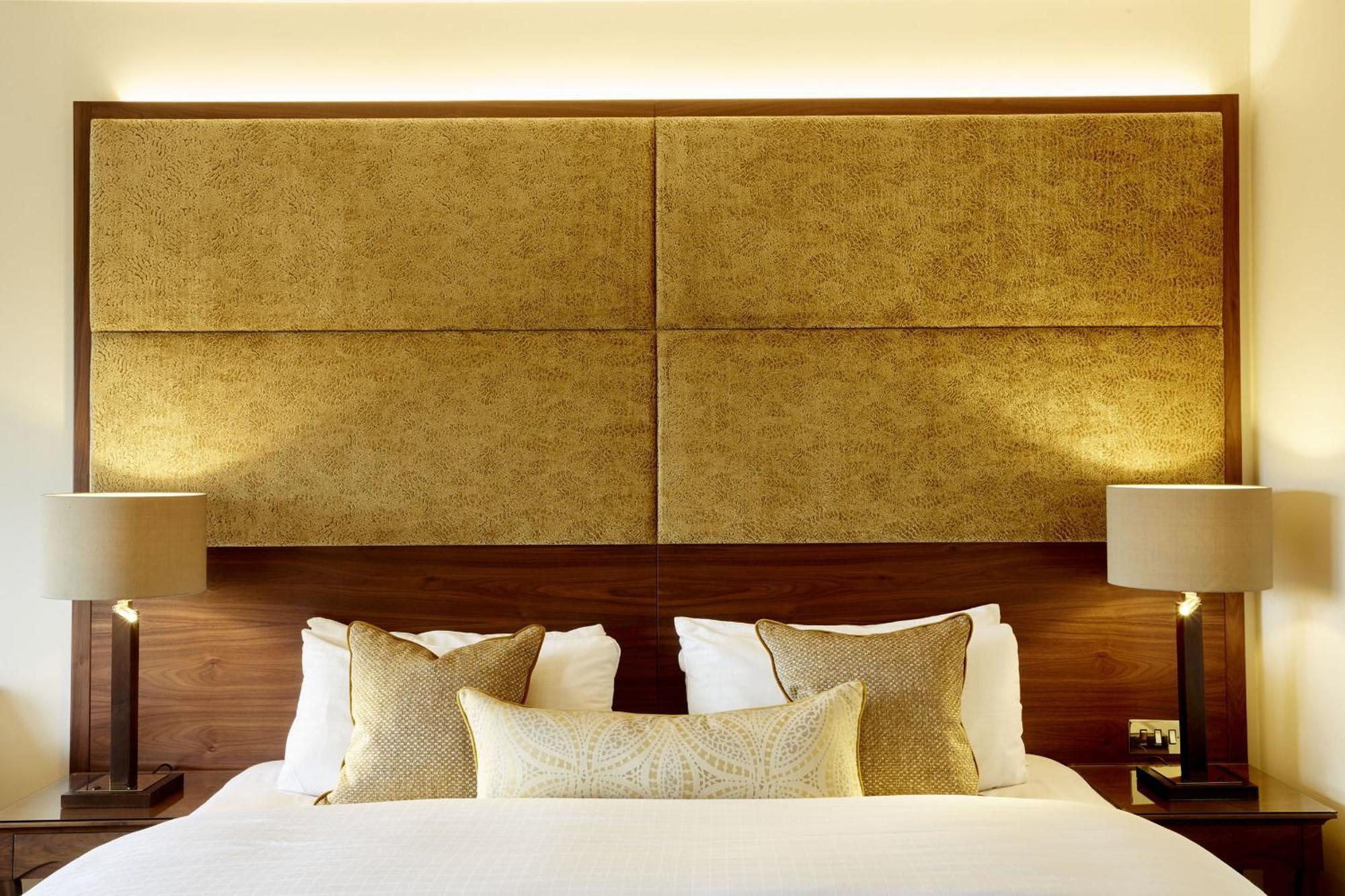 Signature King Balcony Adults Only