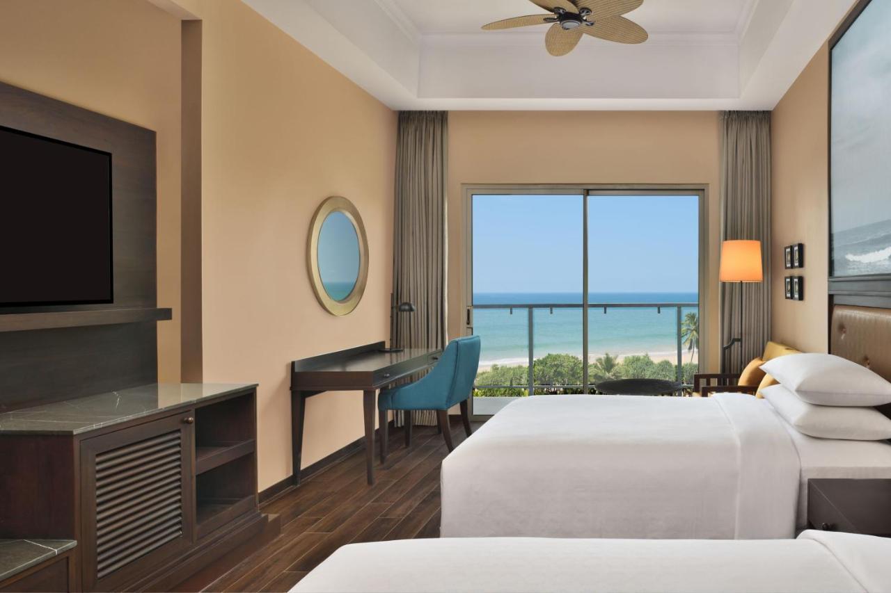 Deluxe Guest room, 2 Twin/Single Bed(s), Ocean view, Balcony