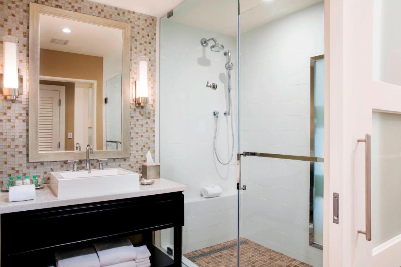 Resort View Room, Guest room, 2 Queen, Balcony