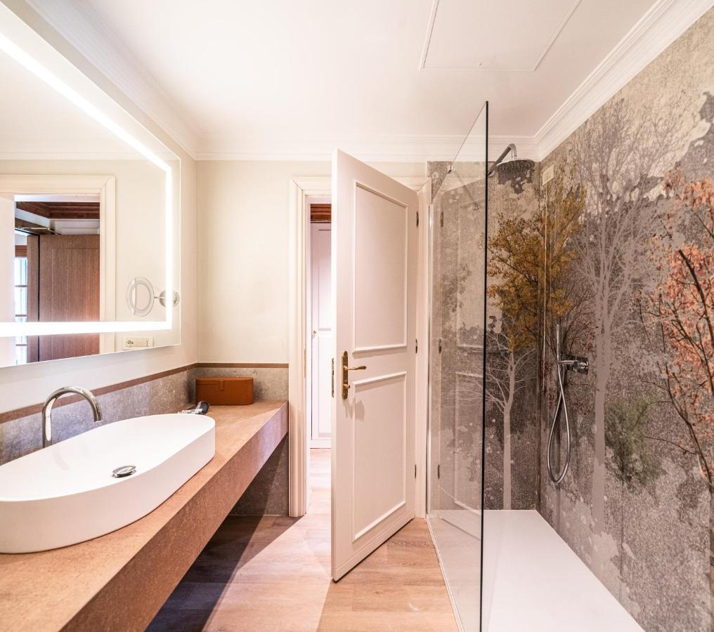 Superior Double Room with Spa Access,1414206620:JPEG