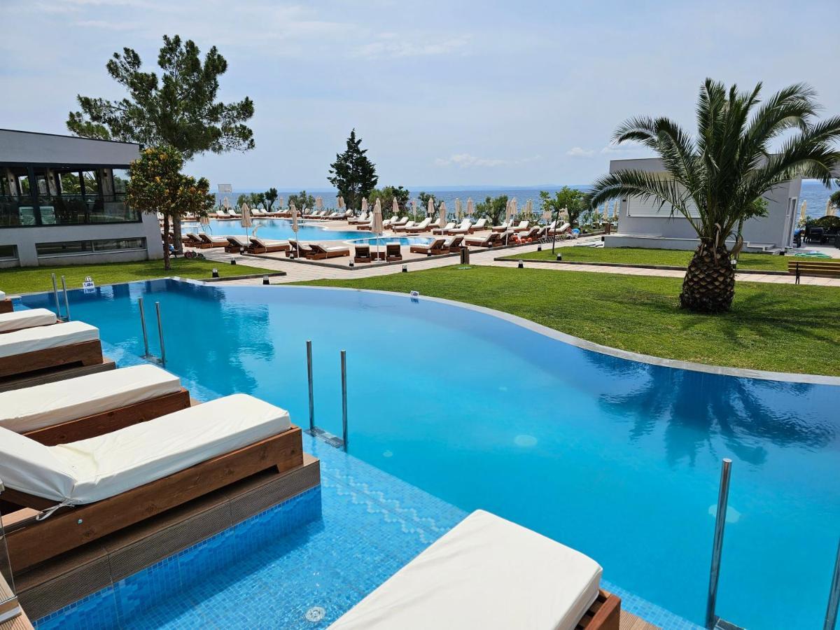 Deluxe Room with Sharing Pool,1418544837:JPEG