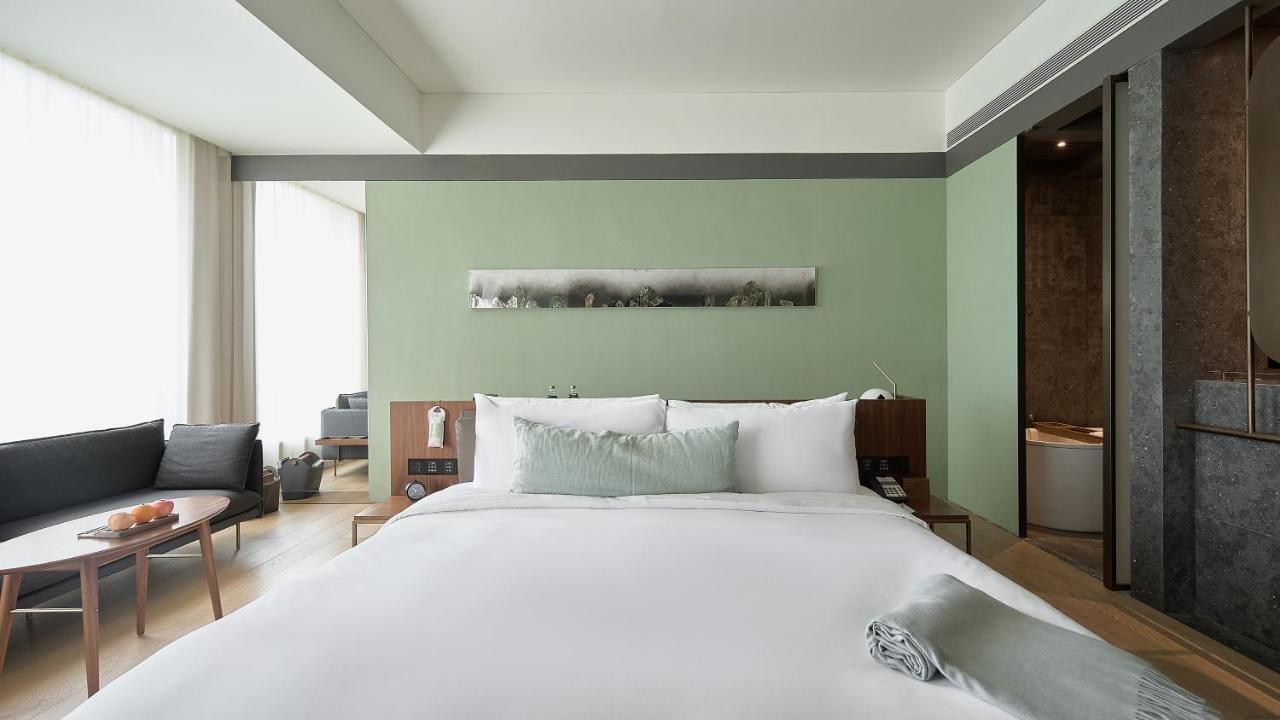 Executive King Room