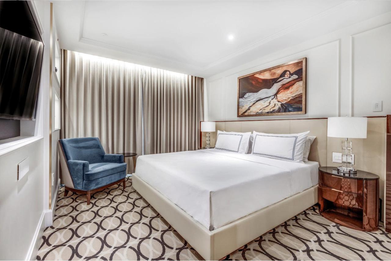 One-Bedroom Suite