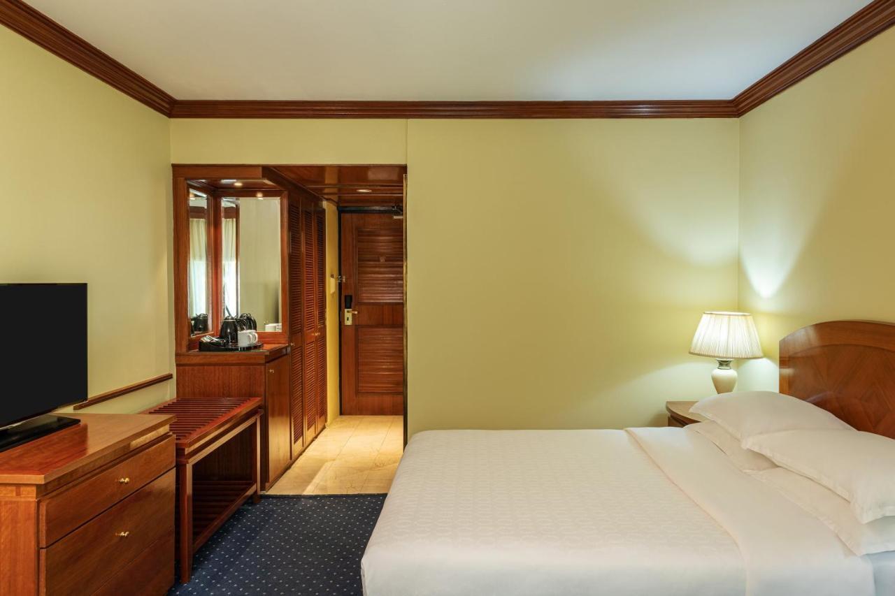Deluxe Queen Room,1418898936:JPEG