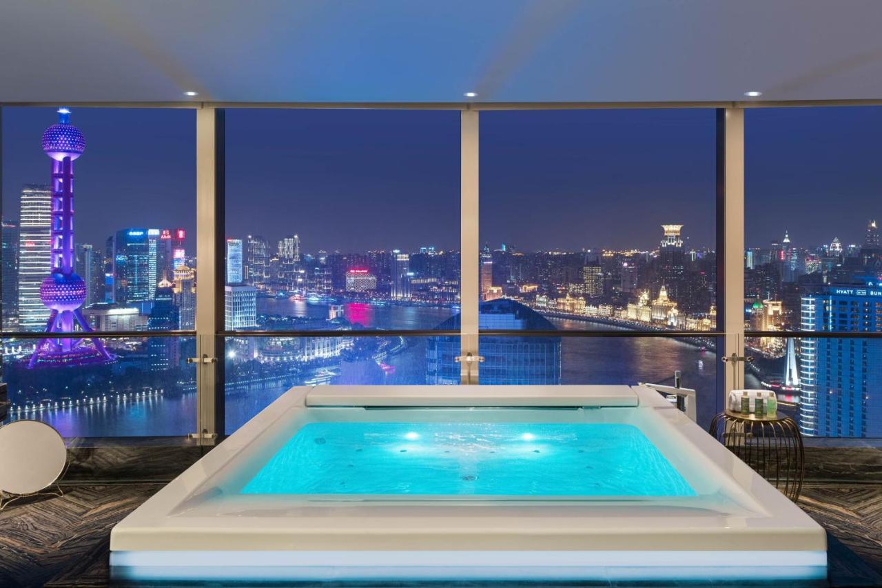 Suite mit 1 Schlafzimmer mit Kingsize-Bett und Whirlpool