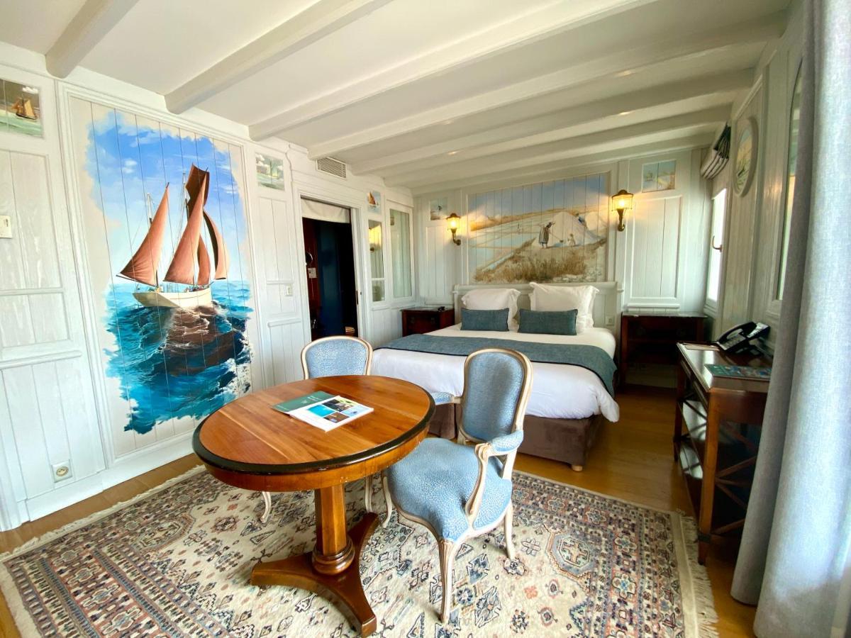 Superior Room Partial Sea View
