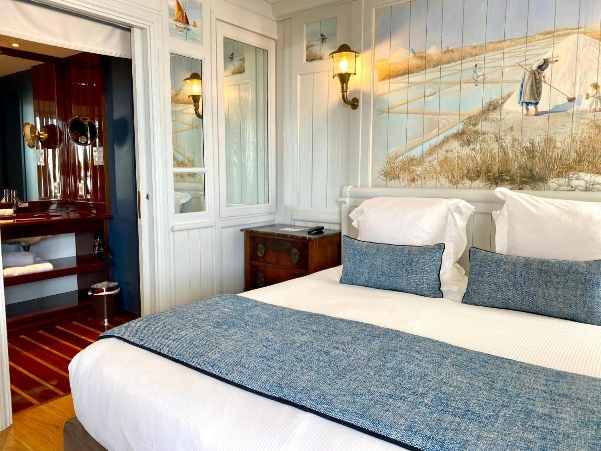 Superior Room Partial Sea View