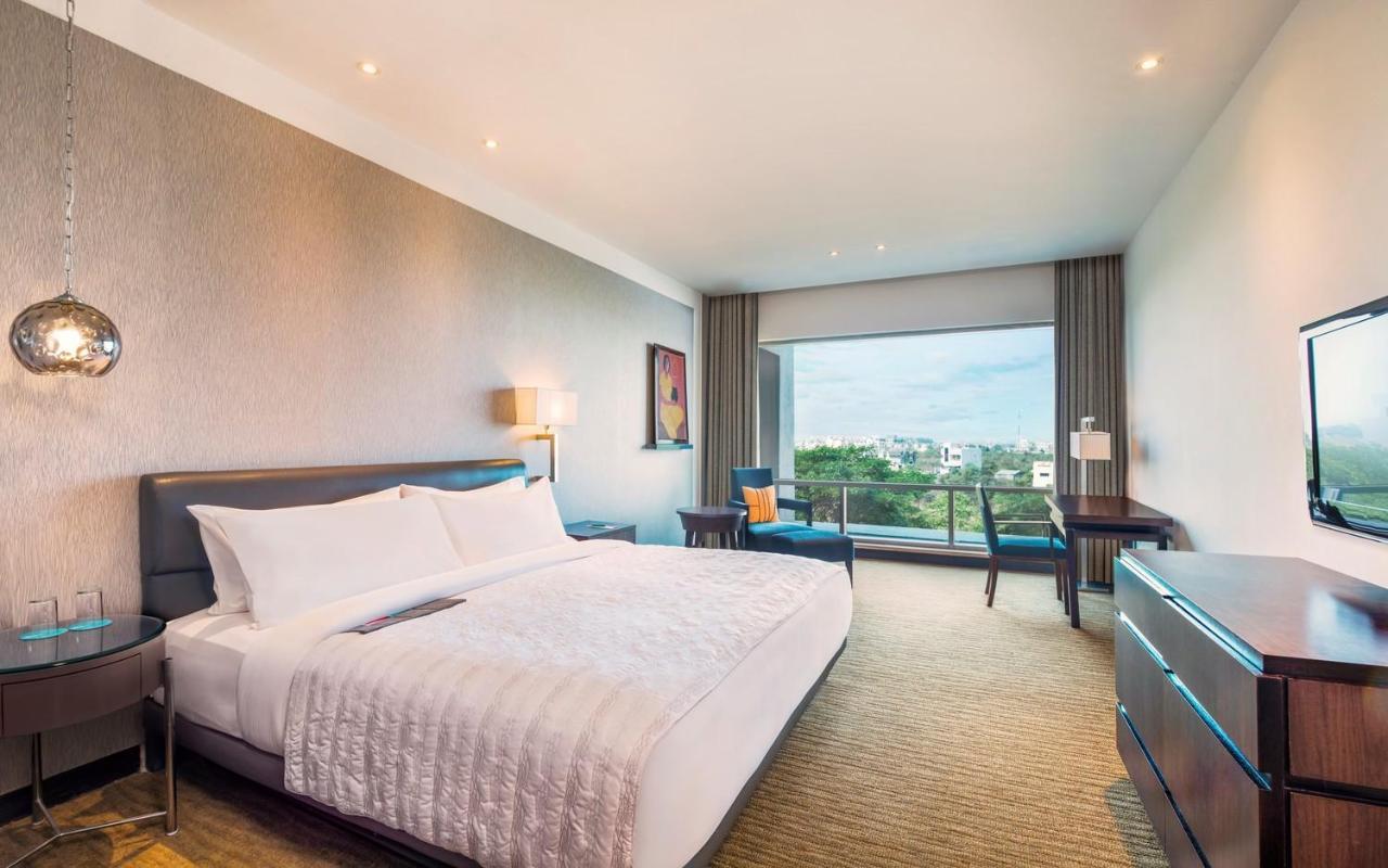 Deluxe Twin Room City View