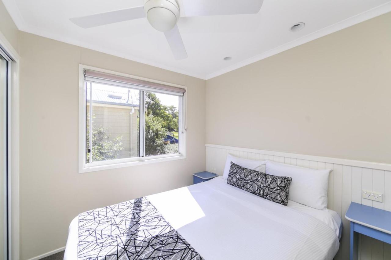 Deluxe Cabin Sleeps 5
