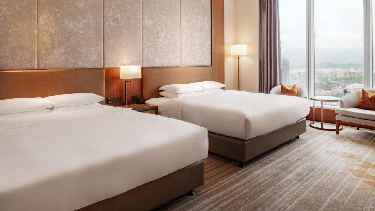 Executive Twin Room with Lounge Access