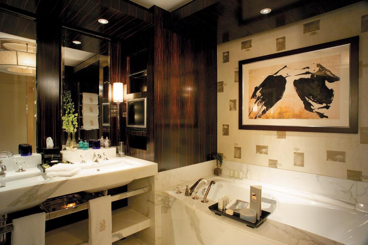 Executive Club Room King Club lounge access Guest room