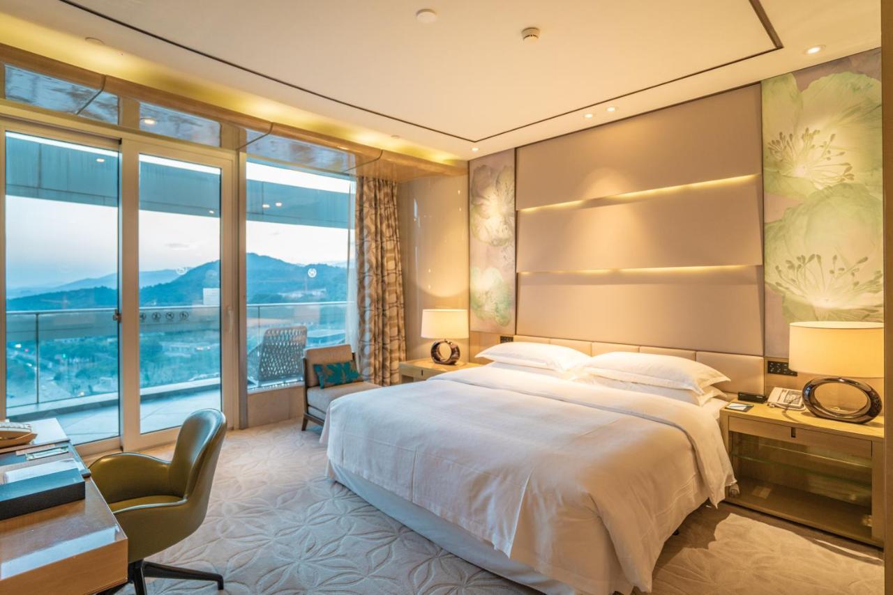 Standard King Room Resort View,1426533114:JPEG