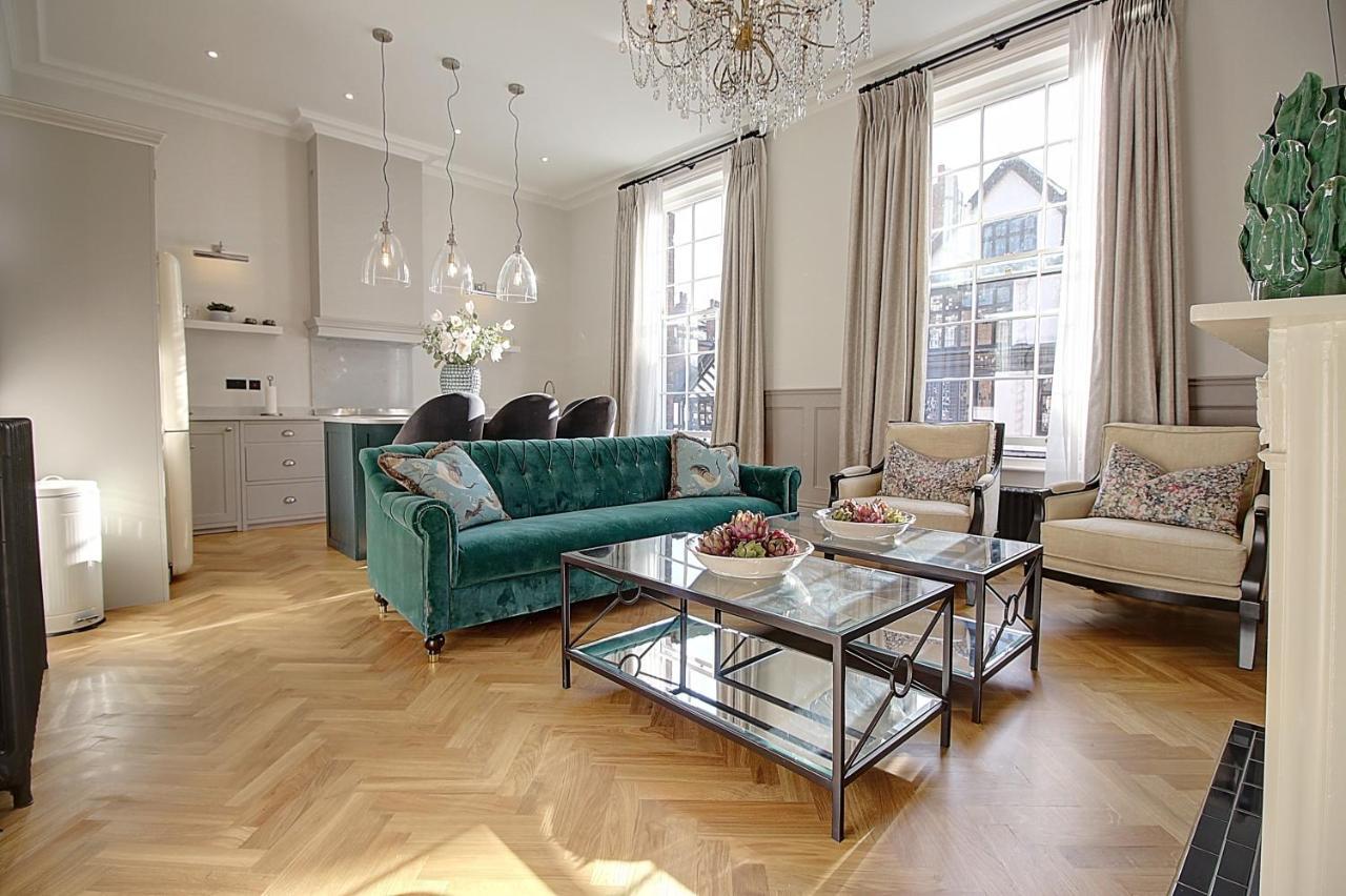 Two-Bedroom Apartment Roman Bath Suite,1427958001:JPEG