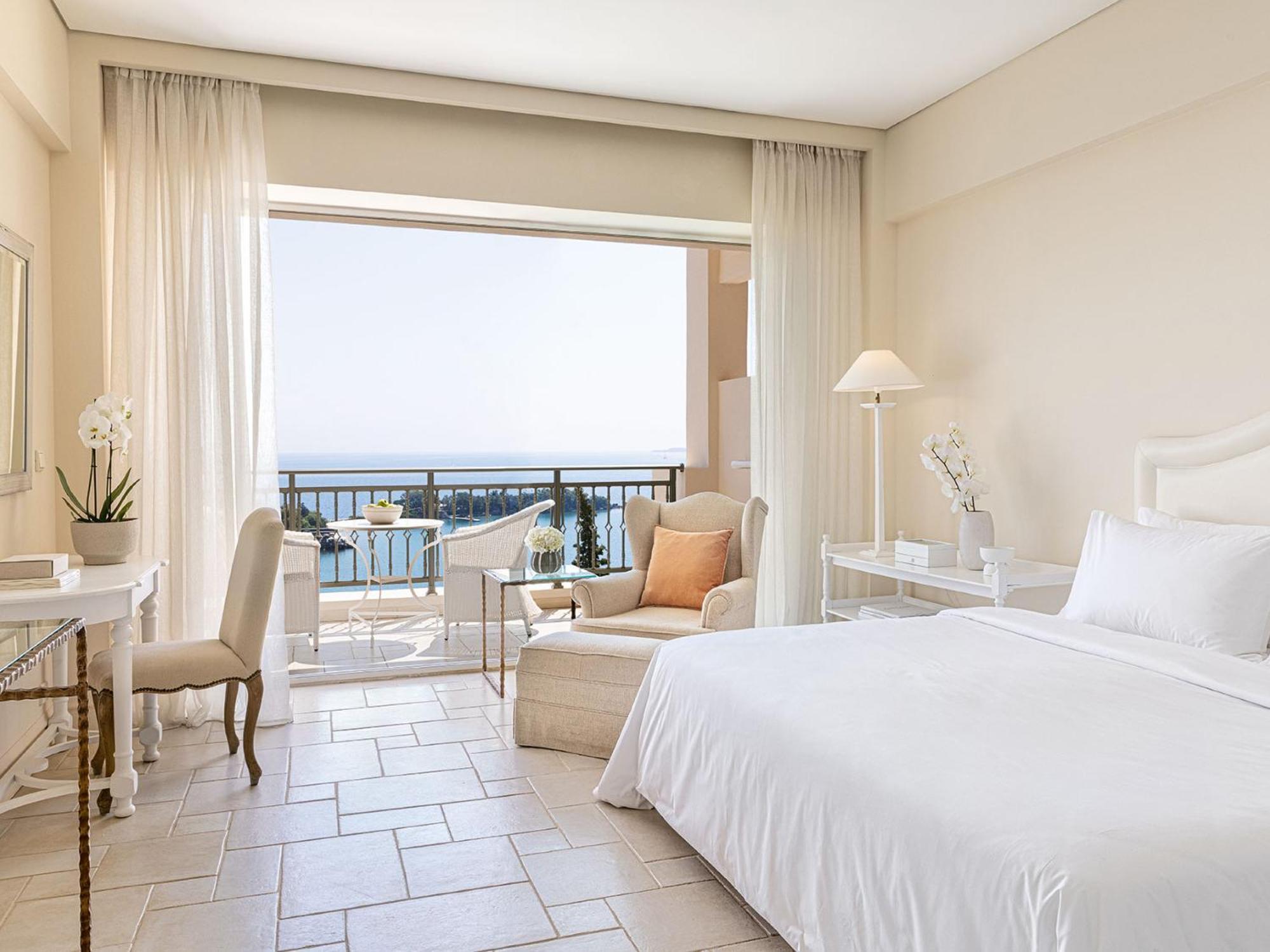 Superior Panoramic Guestroom Sea View