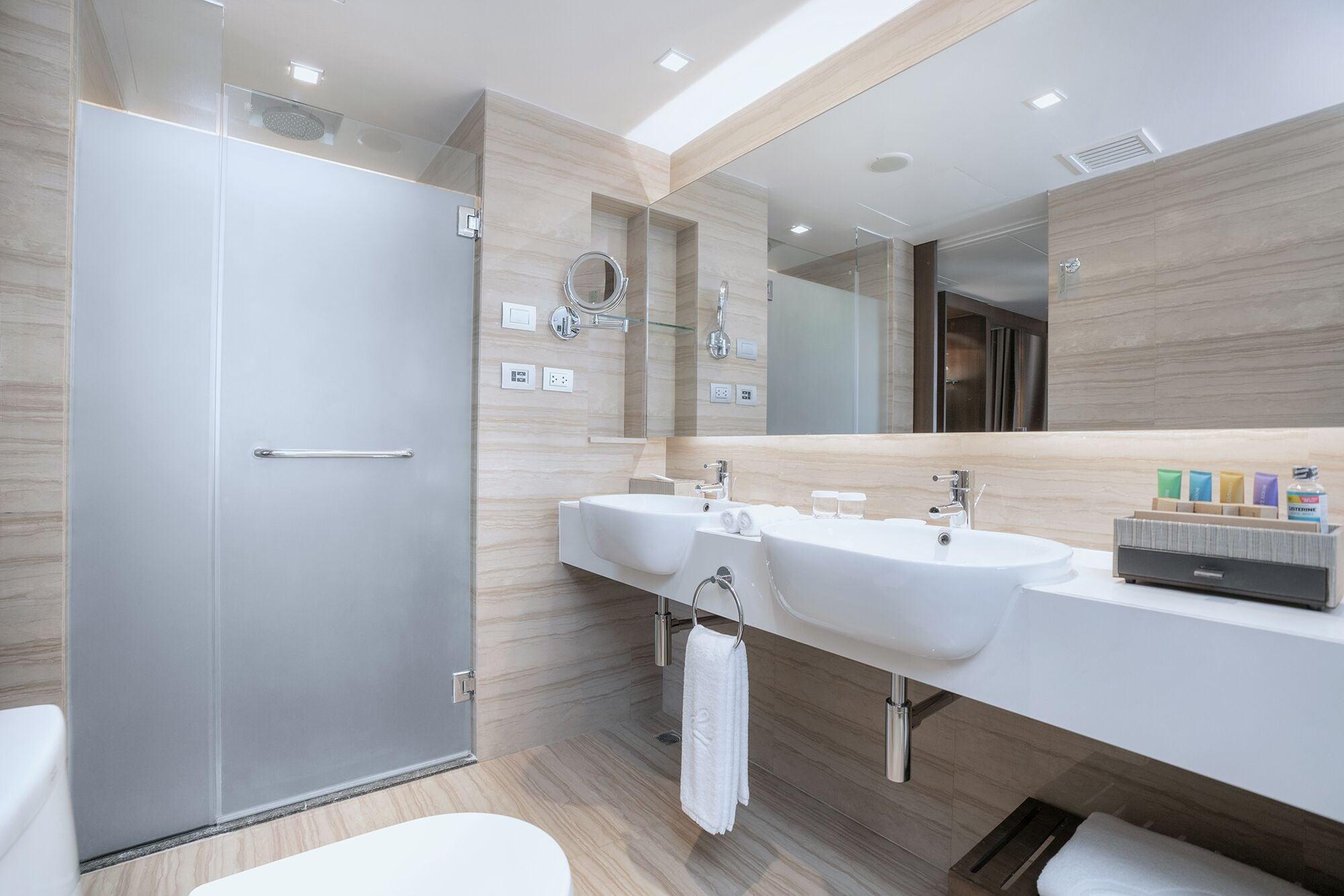 Premium Corner Room