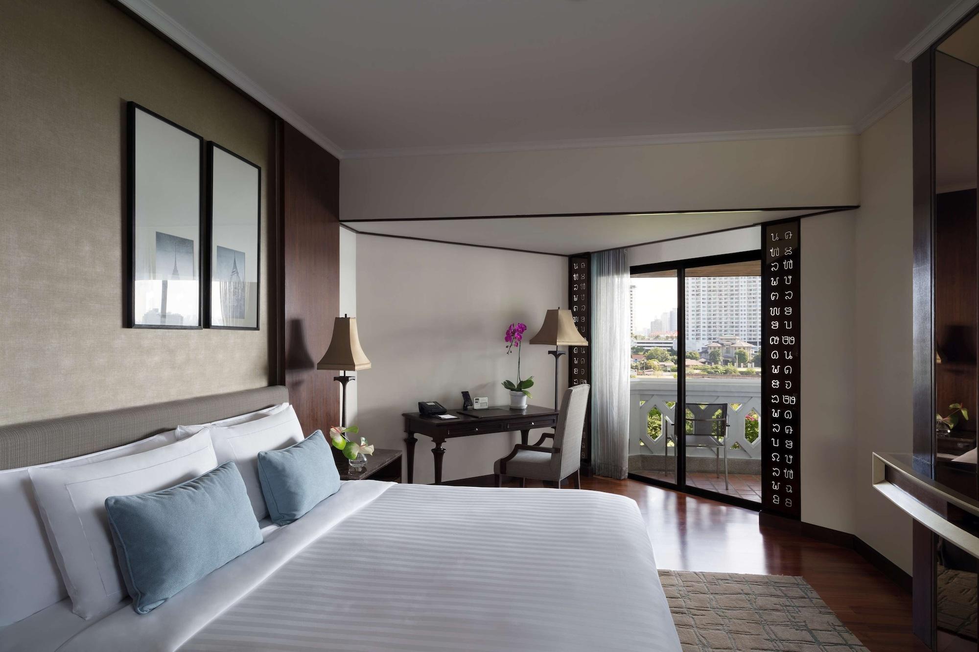 Deluxe River View Room