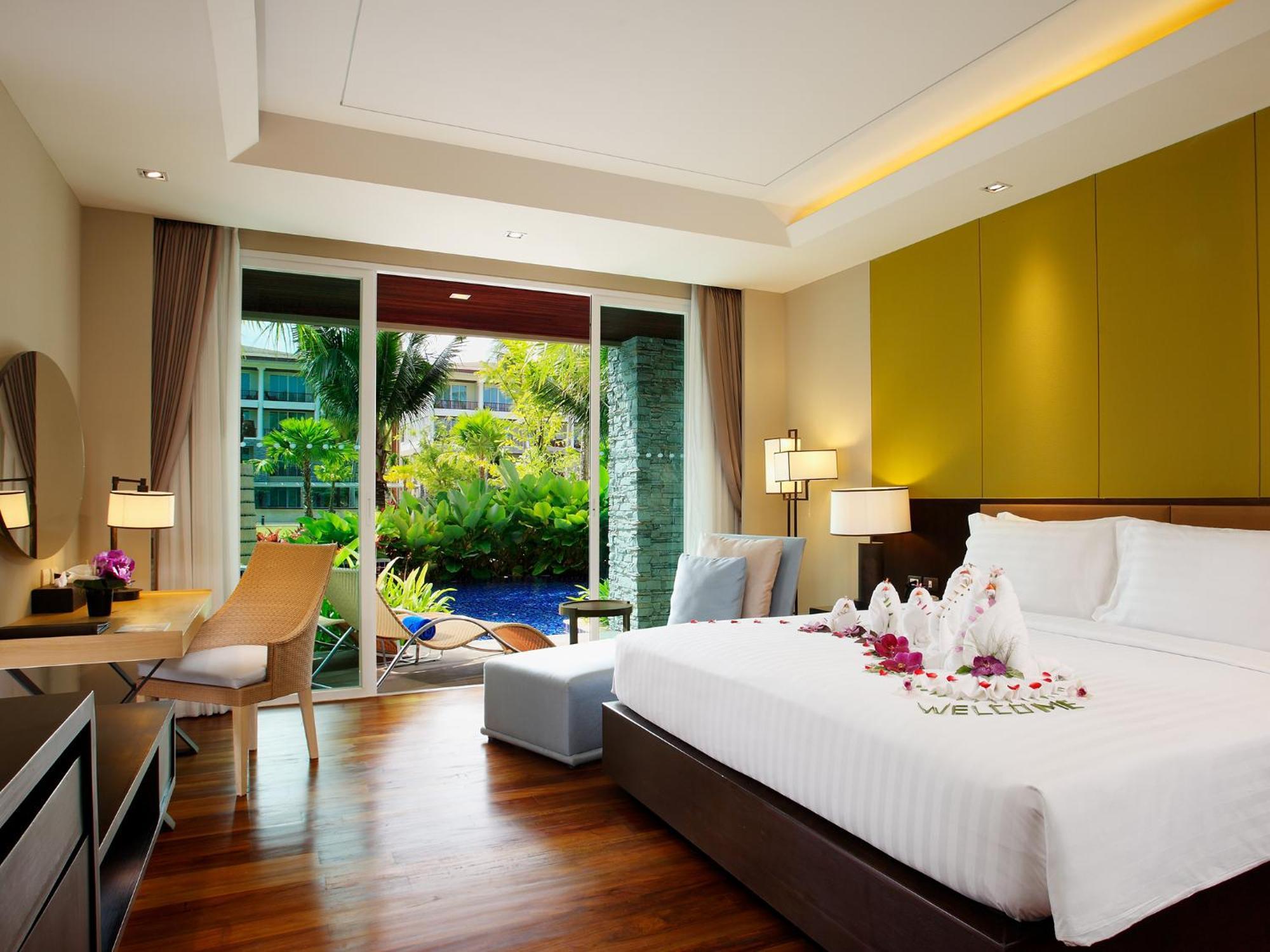 Deluxe Double Room with Pool Access,1591499926:JPEG