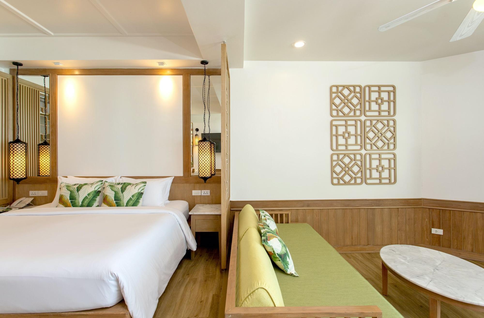 Junior Suite Oceanfront (Thani Wing),1619759145:JPEG