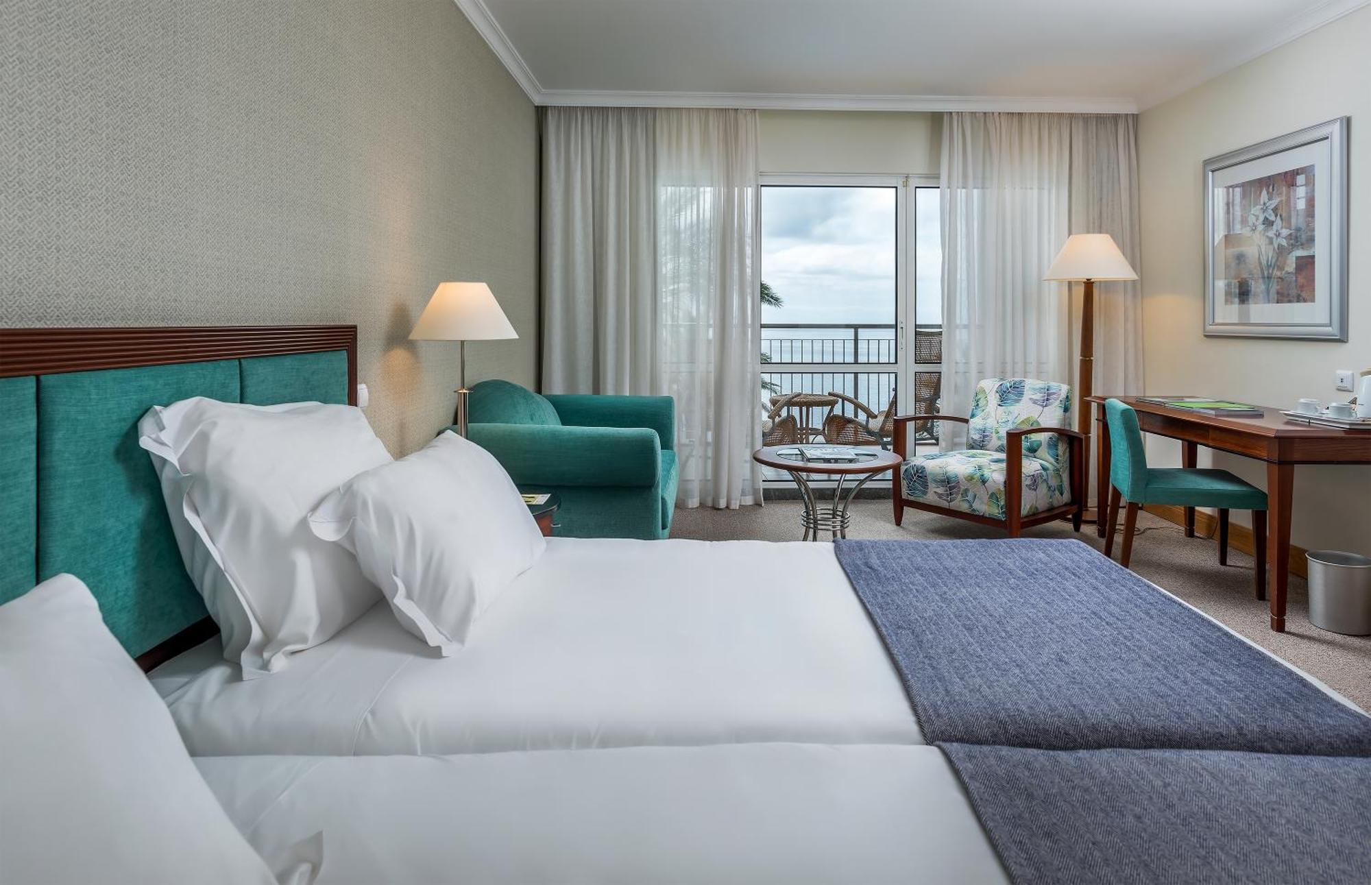 Suite with Sea View,1433060167:JPEG