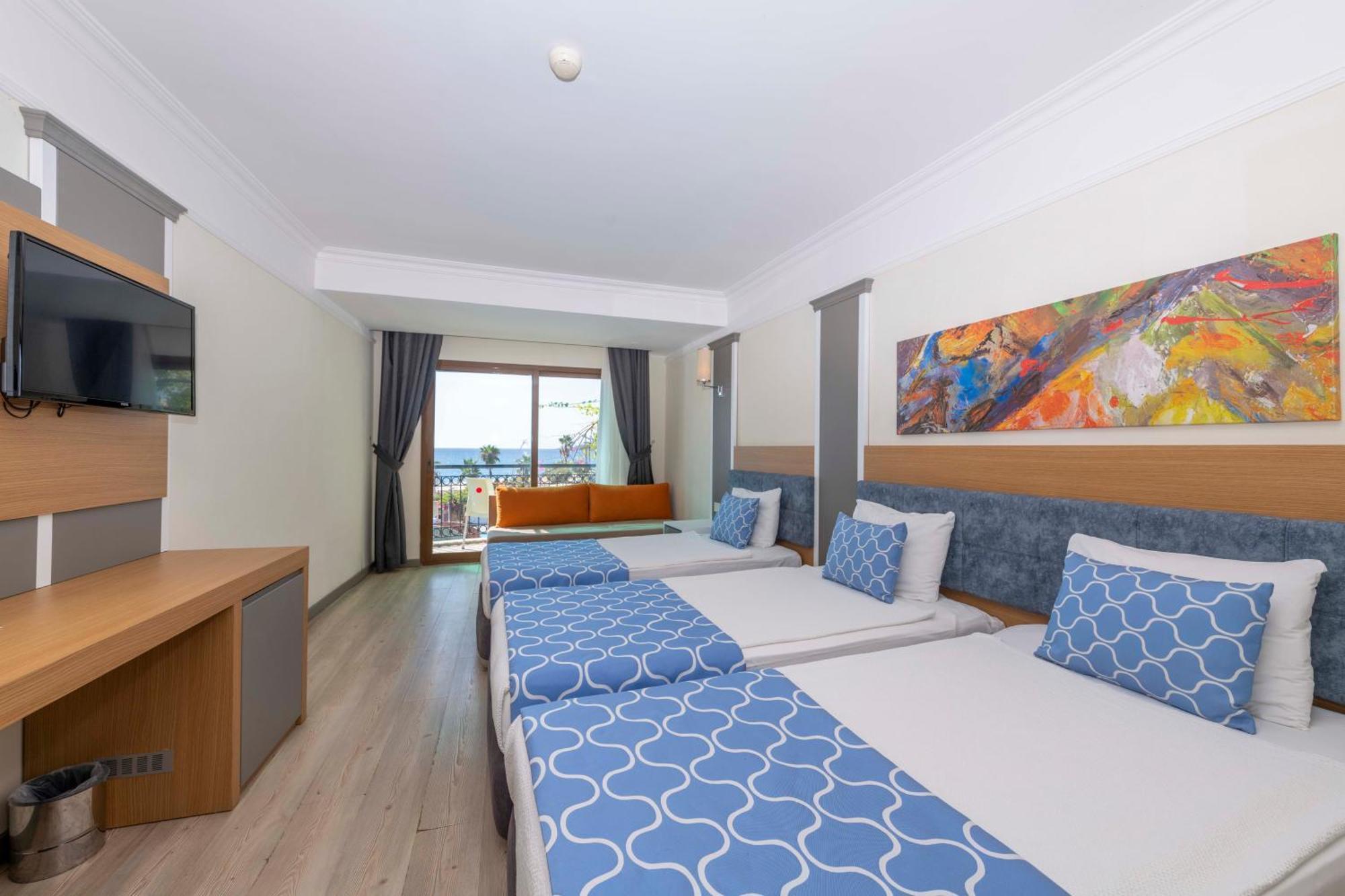 Standard Single Room Sea View