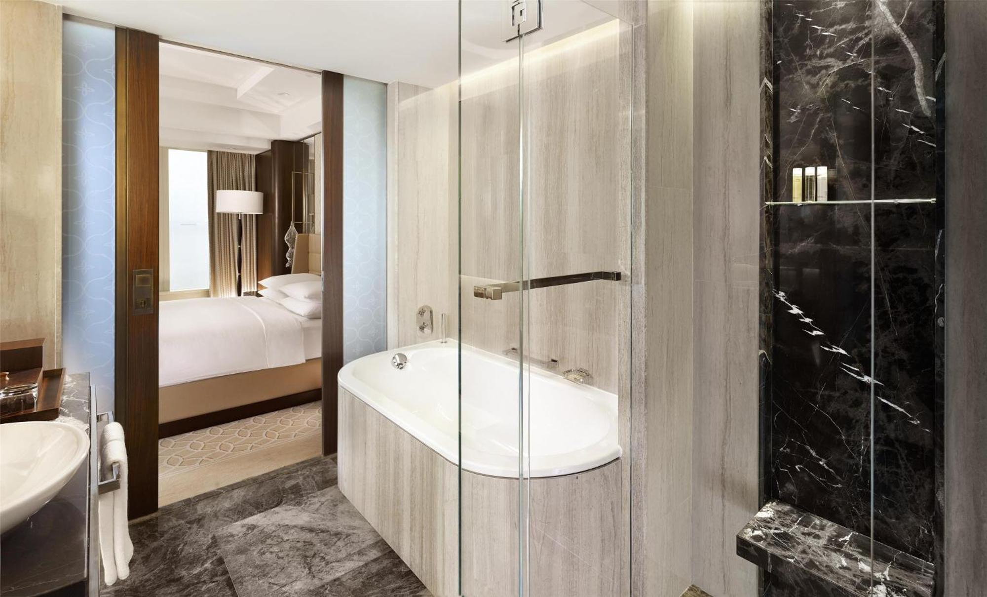 King Room - Club Access