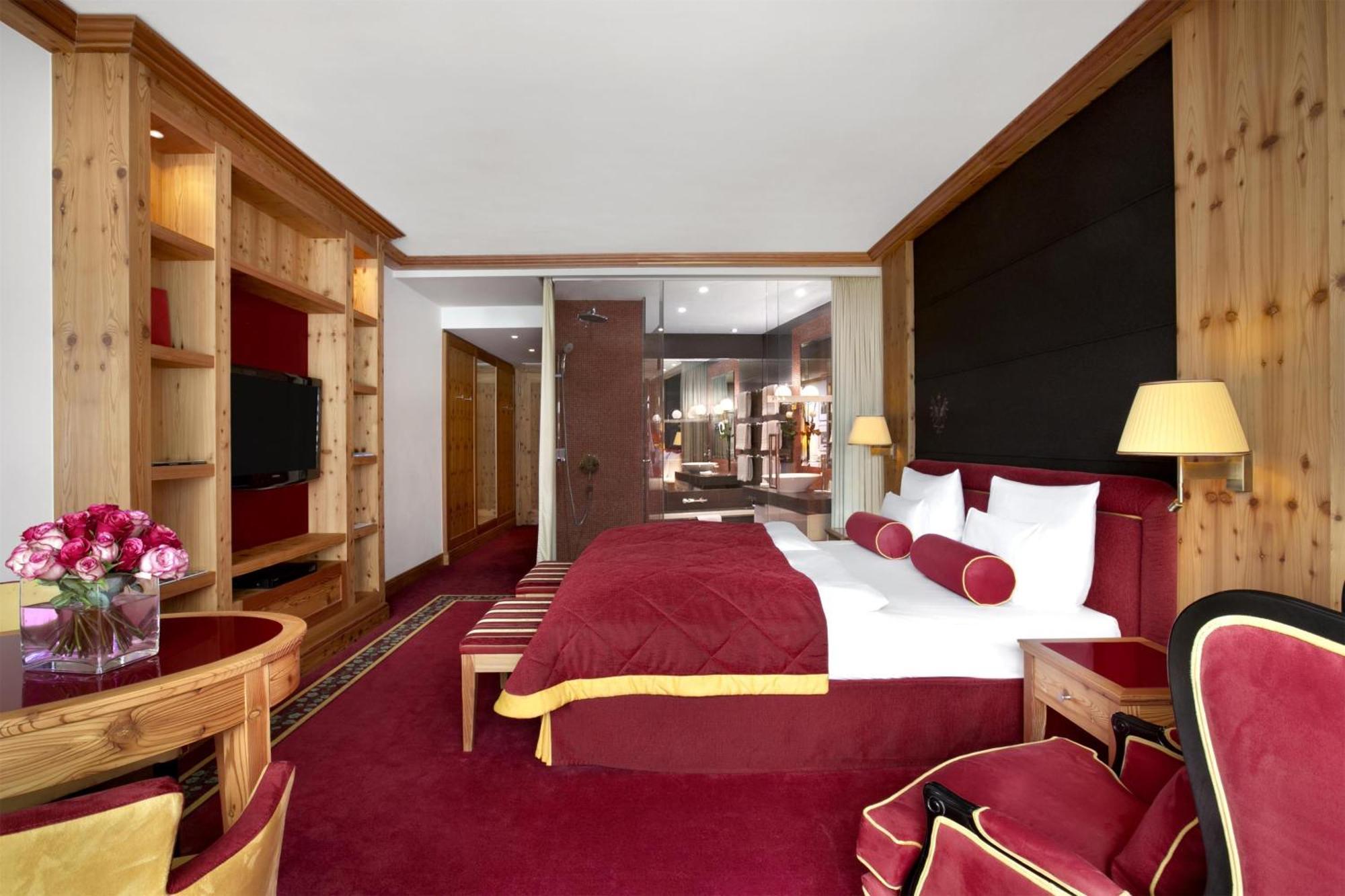Superior Room,1275447643:JPEG