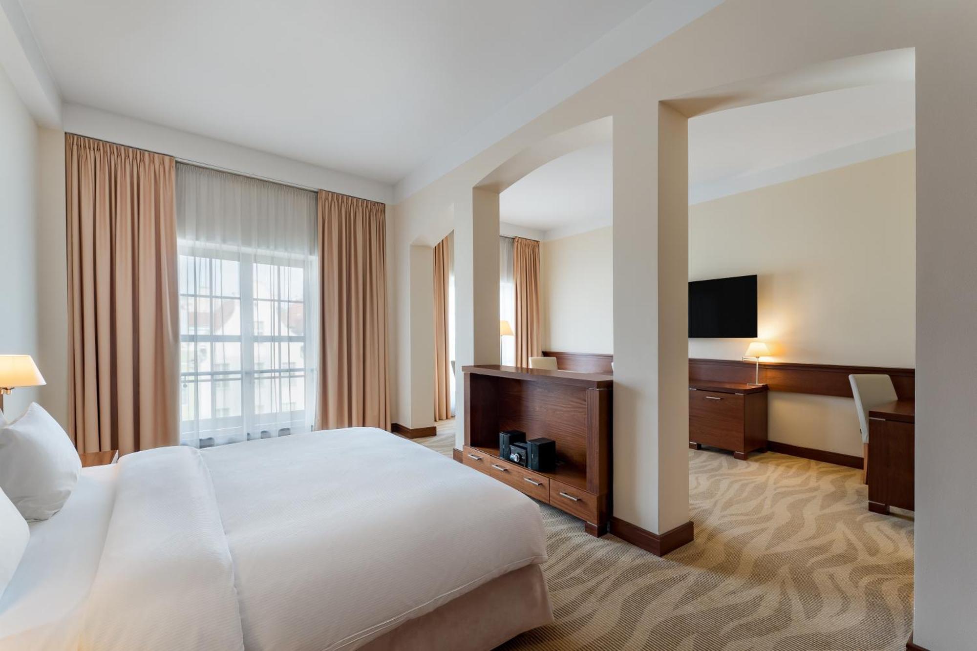 Junior Suite Old Town View