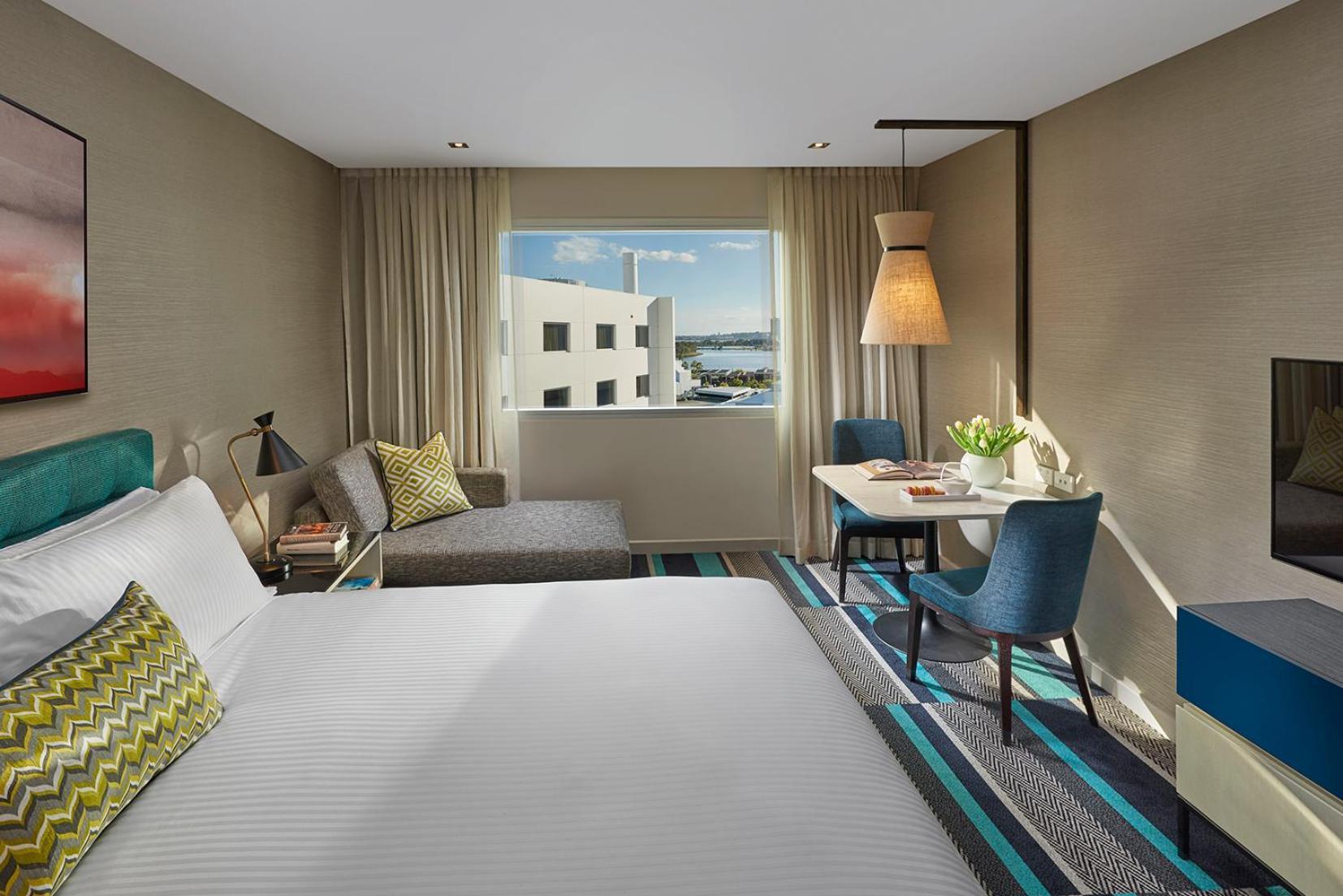 Superior King Room