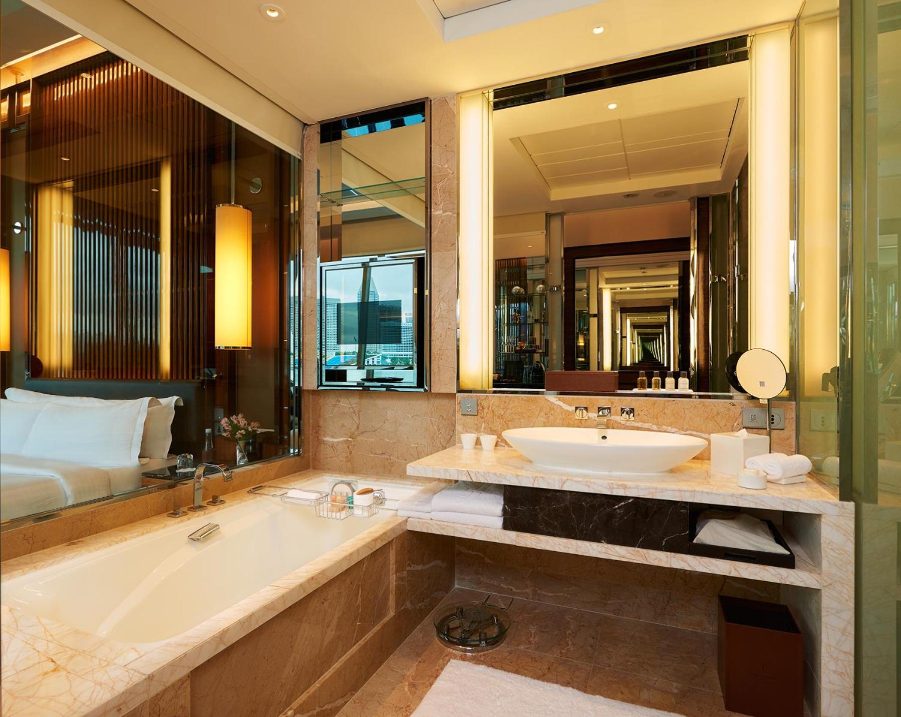Premier Room,1436977444:JPEG