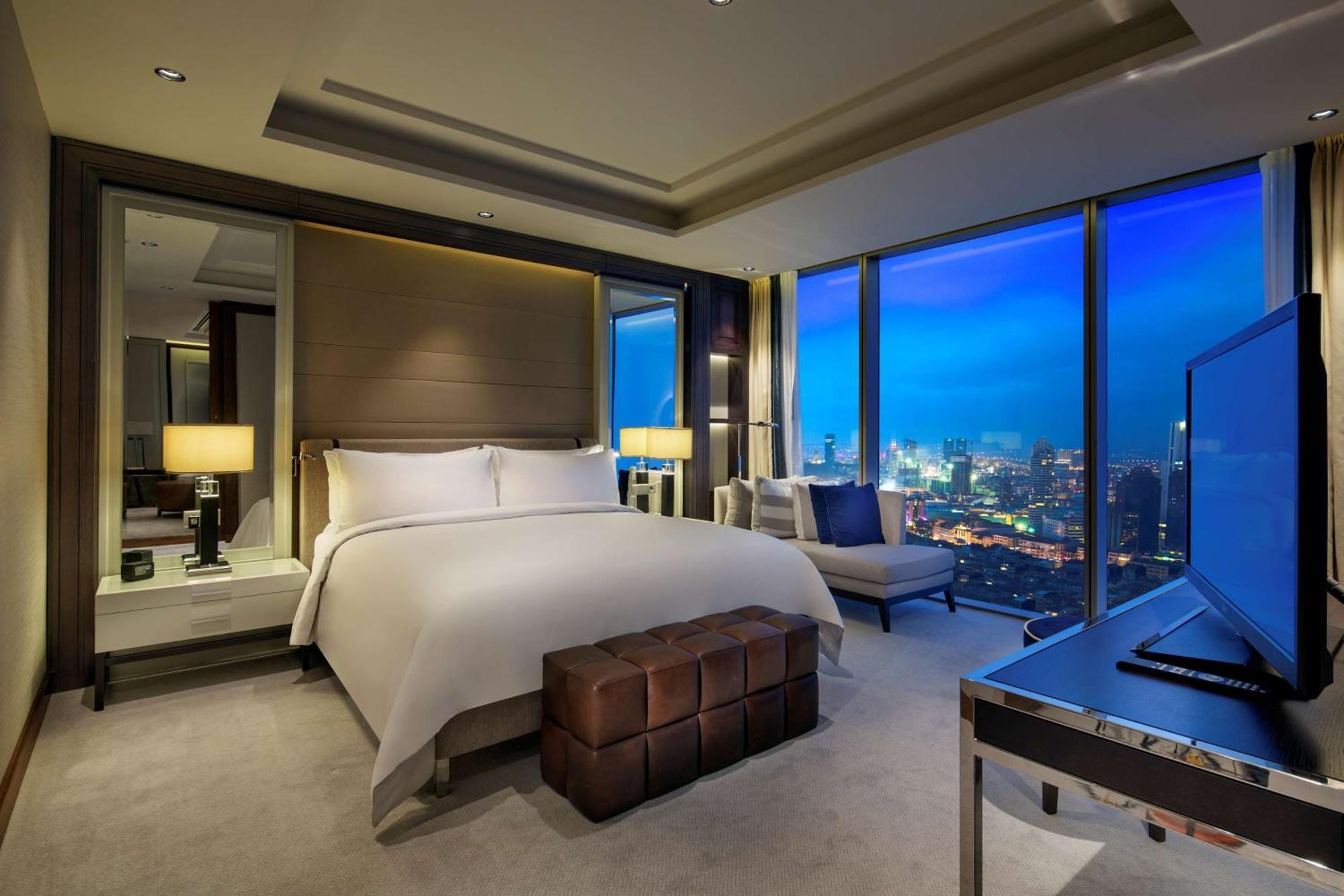 King Bomonti Suite Executive Lounge Access,1547937640:JPEG